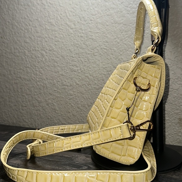 The Drop Top Handle Crossbody Bag - Picture 5 of 7